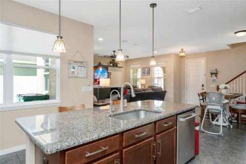 Villa ou maison à vendre à Wesley Chapel, Floride: 4 chambres, 206.06 m2 № 2201930 - photo 12