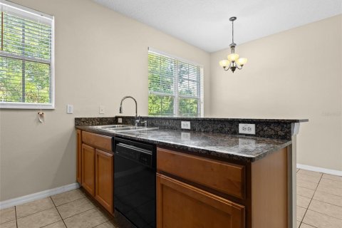 Adosado en alquiler en Brandon, Florida, 3 dormitorios, 178.09 m2 № 1869487 - foto 22