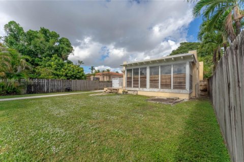 Casa en venta en Miami, Florida, 3 dormitorios, 122.63 m2 № 1983807 - foto 29