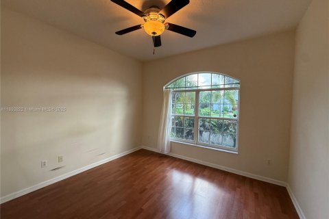 House in Boynton Beach, Florida 3 bedrooms, 160.44 sq.m. № 1945210 - photo 8