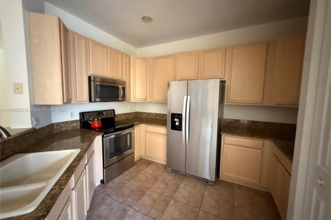 House in Boynton Beach, Florida 3 bedrooms, 160.44 sq.m. № 1945210 - photo 20