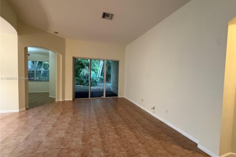 House in Boynton Beach, Florida 3 bedrooms, 160.44 sq.m. № 1945210 - photo 15