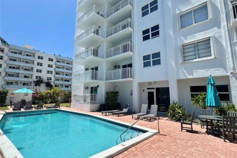 Снять в аренду кондоминиум в Форт-Лодердейл, Флорида 1 спальня, 60.11м2, № 1958557 - фото 10