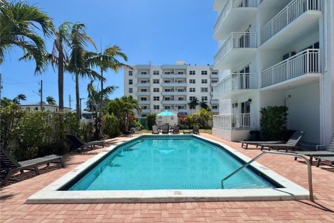 Снять в аренду кондоминиум в Форт-Лодердейл, Флорида 1 спальня, 60.11м2, № 1958557 - фото 12