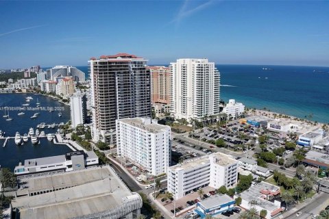 Снять в аренду кондоминиум в Форт-Лодердейл, Флорида 1 спальня, 60.11м2, № 1958557 - фото 13