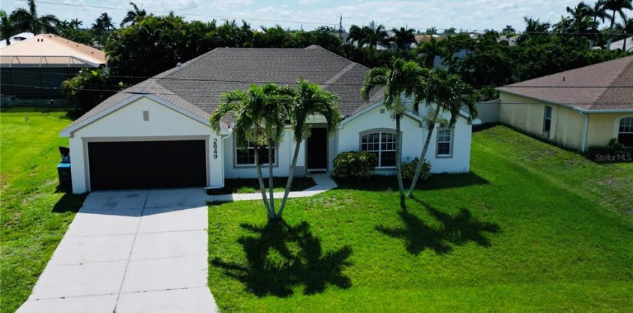 Casa en Cape Coral, Florida 4 dormitorios, 181.16 m2 № 1806699