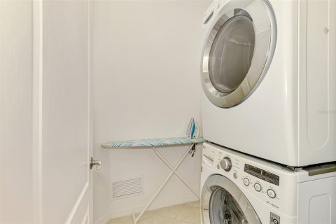 Купить виллу или дом в Энглвуд, Флорида 7 комнат, 142.33м2, № 1778946 - фото 2