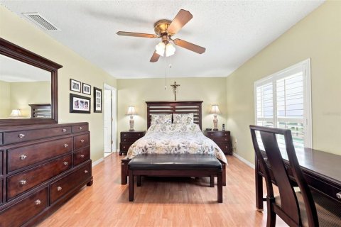 Townhouse in Dunedin, Florida 3 bedrooms, 141.95 sq.m. № 2308825 - photo 20