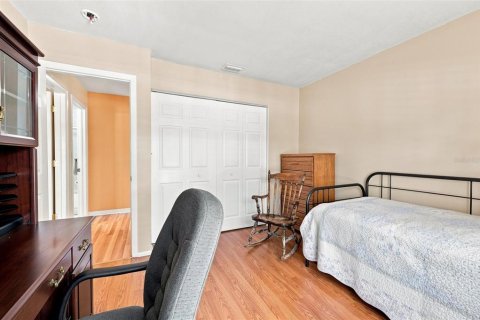 Townhouse in Dunedin, Florida 3 bedrooms, 141.95 sq.m. № 2308825 - photo 25