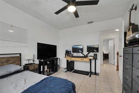 Купить таунхаус в Суитуотер, Флорида 3 спальни, 87.05м2, № 1941173 - фото 20