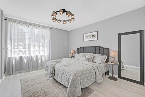 Condominio en venta en Miami Beach, Florida, 1 dormitorio, 65.03 m2 № 1956503 - foto 7