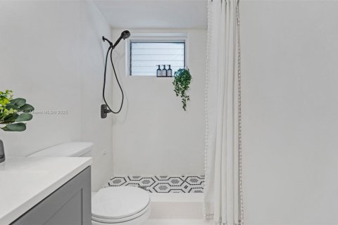 Condominio en venta en Miami Beach, Florida, 1 dormitorio, 65.03 m2 № 1956503 - foto 12