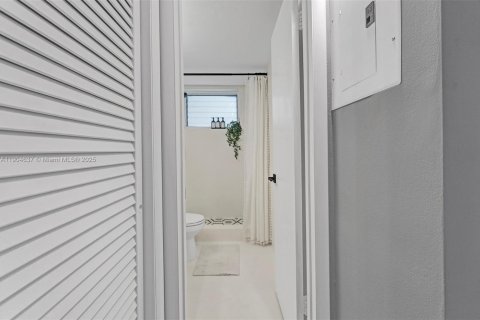 Condominio en venta en Miami Beach, Florida, 1 dormitorio, 65.03 m2 № 1956503 - foto 10