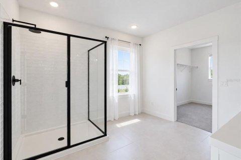 House in Winter Garden, Florida 5 bedrooms, 339.74 sq.m. № 2123849 - photo 25