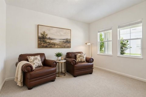 House in Winter Garden, Florida 5 bedrooms, 339.74 sq.m. № 2123849 - photo 8