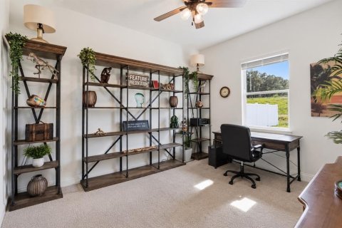 House in Winter Garden, Florida 5 bedrooms, 339.74 sq.m. № 2123849 - photo 17