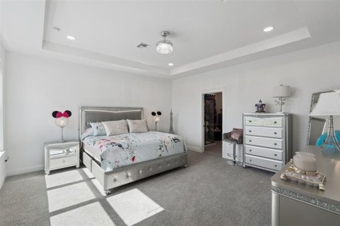 House in Winter Garden, Florida 5 bedrooms, 339.74 sq.m. № 2123849 - photo 23