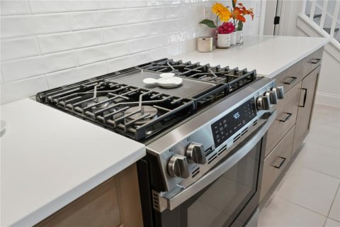 House in Winter Garden, Florida 5 bedrooms, 339.74 sq.m. № 2123849 - photo 12