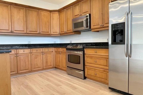 Condominio en alquiler en Sunrise, Florida, 3 dormitorios, 173.26 m2 № 1999457 - foto 11