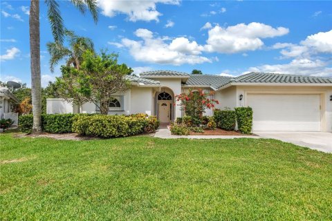 House in Sarasota, Florida 3 bedrooms, 214.98 sq.m. № 1793787 - photo 1