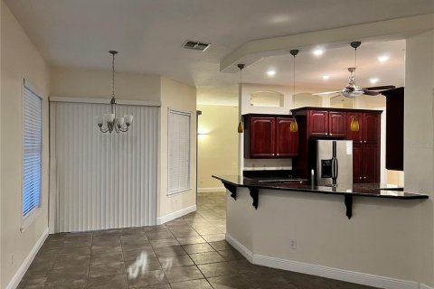 Casa en venta en Apopka, Florida, 5 dormitorios, 285.77 m2 № 2219573 - foto 18