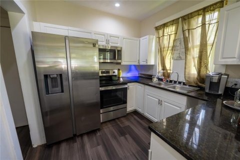 Villa ou maison à vendre à Sanford, Floride: 3 chambres, 84.73 m2 № 2156140 - photo 8