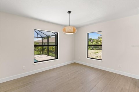House in Rotonda, Florida 3 bedrooms, 162.76 sq.m. № 1042614 - photo 15