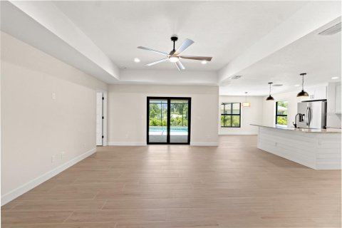 House in Rotonda, Florida 3 bedrooms, 162.76 sq.m. № 1042614 - photo 3