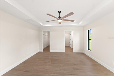 House in Rotonda, Florida 3 bedrooms, 162.76 sq.m. № 1042614 - photo 18