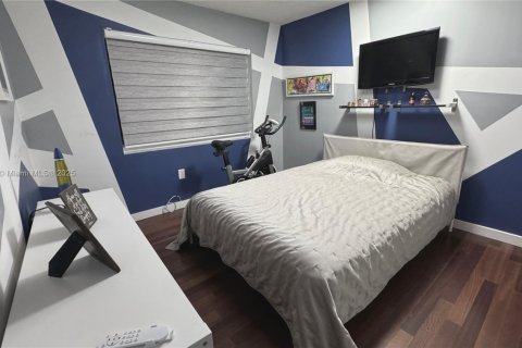 Купить виллу или дом в Холливуд, Флорида 3 спальни, 137.4м2, № 1971682 - фото 12