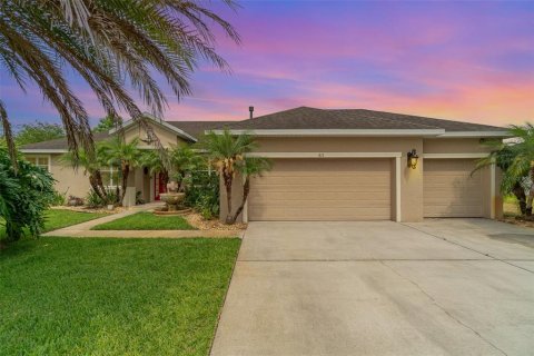 House in DeLand, Florida 3 bedrooms, 183.76 sq.m. № 1688250 - photo 1