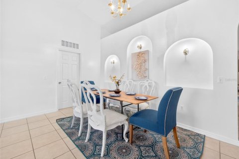 Купить виллу или дом в Киссимми, Флорида 8 комнат, 199.55м2, № 2238938 - фото 5