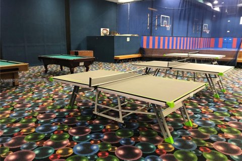 Condo in Weston, Florida, 2 bedrooms № 2030940 - photo 23