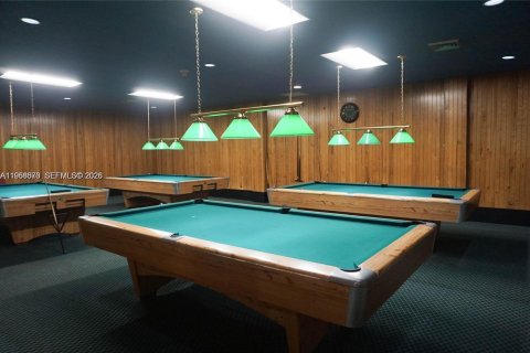 Condo in Weston, Florida, 2 bedrooms № 2030940 - photo 24