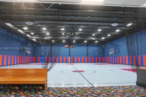 Condo in Weston, Florida, 2 bedrooms № 2030940 - photo 22