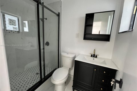 Casa en alquiler en Plantation, Florida, 3 dormitorios, 167.22 m2 № 1948040 - foto 12