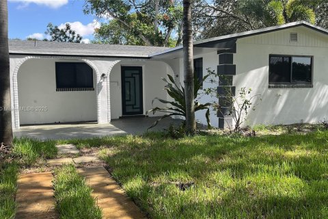 Casa en alquiler en Plantation, Florida, 3 dormitorios, 167.22 m2 № 1948040 - foto 3