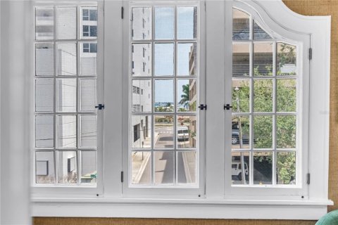 Condo in Sarasota, Florida, 1 bedroom  № 1747711 - photo 14
