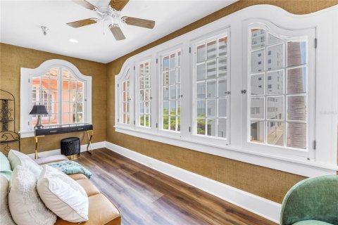 Condo in Sarasota, Florida, 1 bedroom  № 1747711 - photo 17