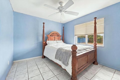 Villa ou maison à vendre à Port St. Lucie, Floride: 2 chambres, 115.94 m2 № 2431333 - photo 15
