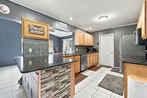 Villa ou maison à vendre à Port St. Lucie, Floride: 2 chambres, 115.94 m2 № 2431333 - photo 7