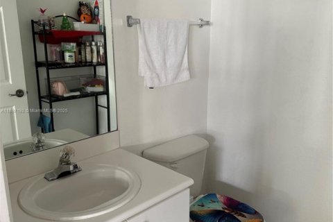 Touwnhouse à louer à Homestead, Floride: 3 chambres, 135.54 m2 № 1977422 - photo 14