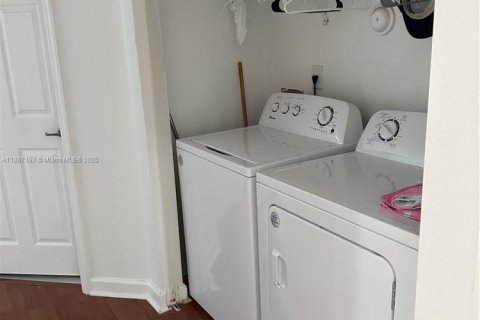 Touwnhouse à louer à Homestead, Floride: 3 chambres, 135.54 m2 № 1977422 - photo 20