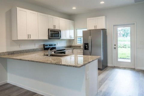 Villa ou maison à louer à Orlando, Floride: 4 chambres, 135.45 m2 № 2437381 - photo 3