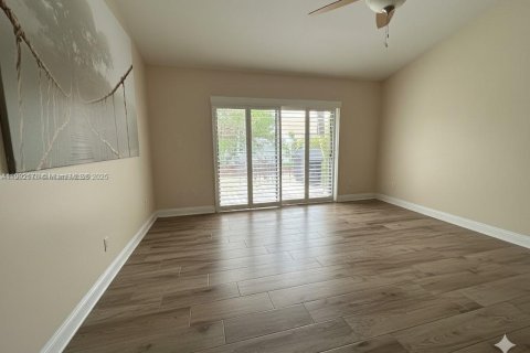 Villa ou maison à louer à Davie, Floride: 3 chambres, 112.32 m2 № 1957013 - photo 5