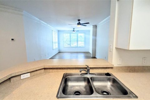 Copropriété à louer à Sarasota, Floride: 2 chambres, 99.31 m2 № 2109495 - photo 9