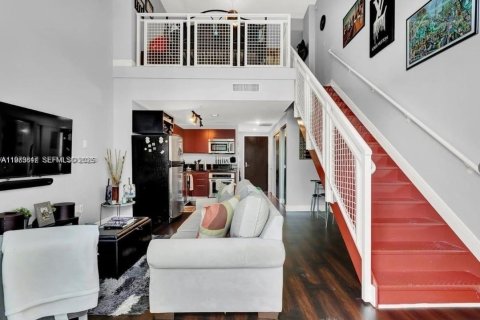 Copropriété à vendre à Miami, Floride: 1 chambre, 82.5 m2 № 2046185 - photo 13