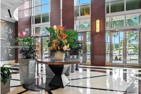 Copropriété à vendre à Miami, Floride: 1 chambre, 82.5 m2 № 2046185 - photo 5