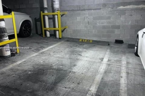 Copropriété à vendre à Miami, Floride: 1 chambre, 82.5 m2 № 2046185 - photo 28