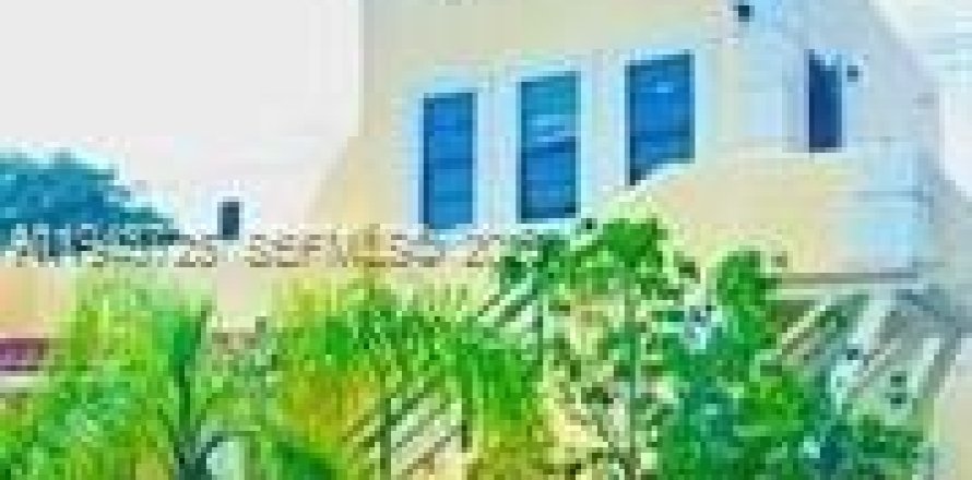 Studio in Opa-locka, Florida № 2003621